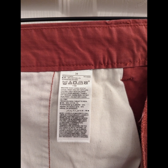 Old Navy Pants - Picture 4 of 4